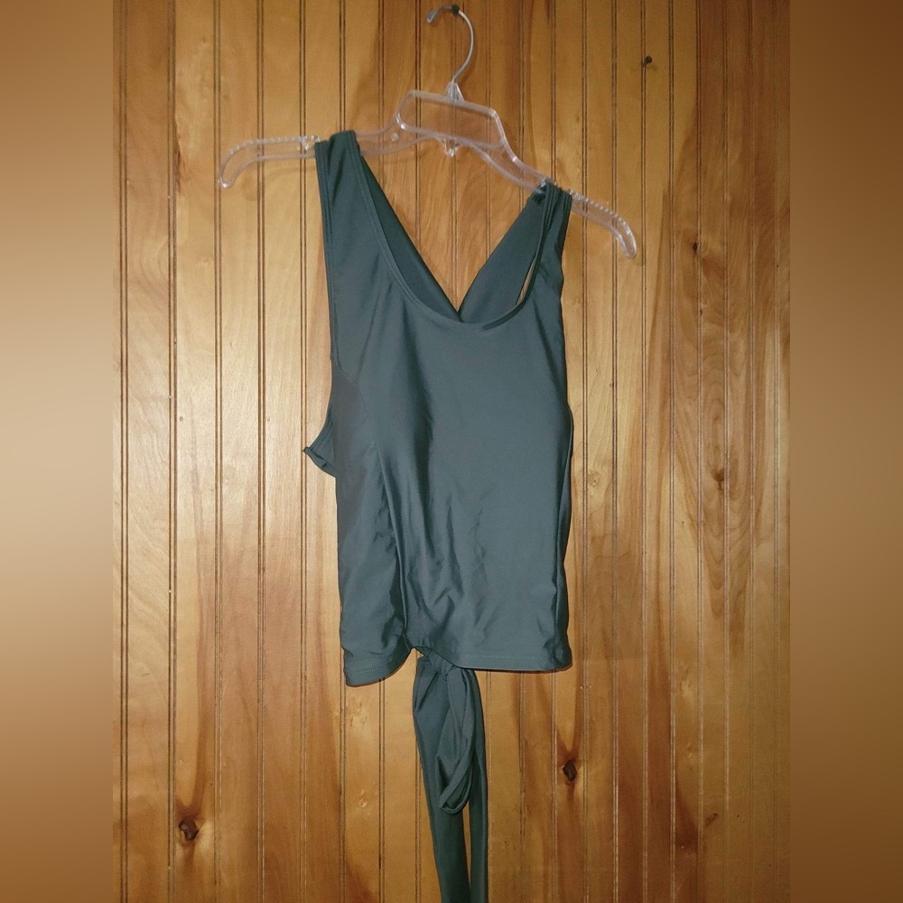 New Bathing suit size XXL, (may be missing tag from moving it around)